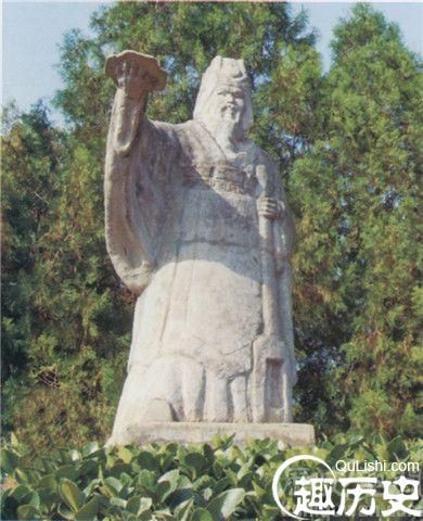 此人整死贪官十五万人死后墓中珍宝无数